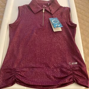 Nivo NWT 1/4 zip Sleeveless Berry Performance Top. Woman size XS.